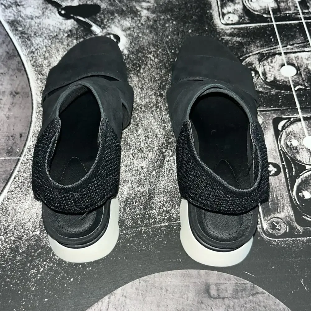 NEW Eileen Fisher Sandals